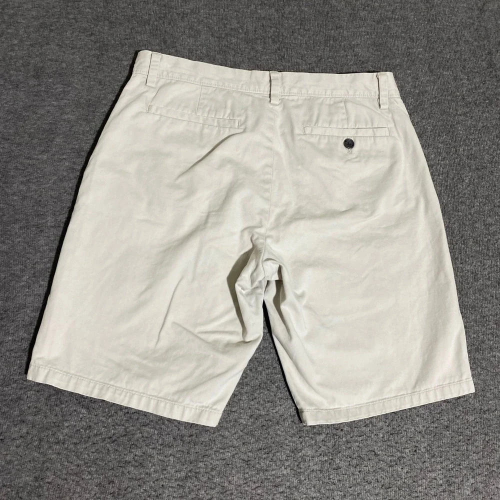 Banana Republic Aiden Short 31 Feather Grey Cotton Chino Shorts Casual 543834-02